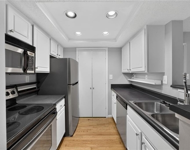 1021 Chastain Park Court Ne - Photo Thumbnail 7