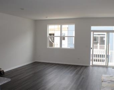 1601 Albany Street - Photo Thumbnail 2