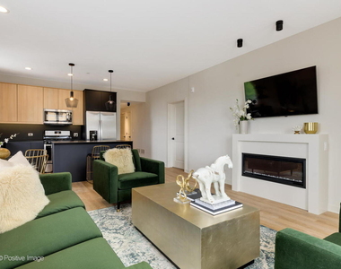 6033 W North Avenue - Photo Thumbnail 4