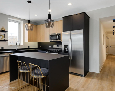 6033 W North Avenue - Photo Thumbnail 10