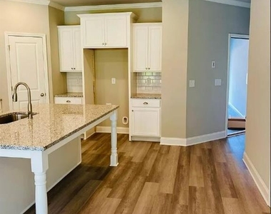2425 Morgan Place Drive - Photo Thumbnail 16