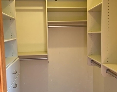 2135 Derby Court - Photo Thumbnail 9
