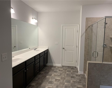 430 Broadmoor Drive - Photo Thumbnail 10