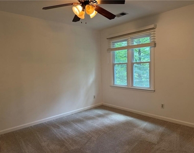 3019 Chelsea Lane - Photo Thumbnail 22