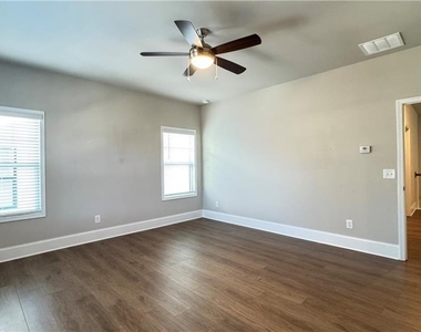 13040 Deerfield Parkway - Photo Thumbnail 11