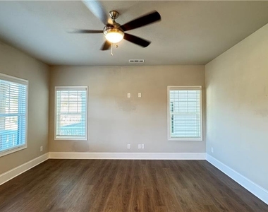 13040 Deerfield Parkway - Photo Thumbnail 8