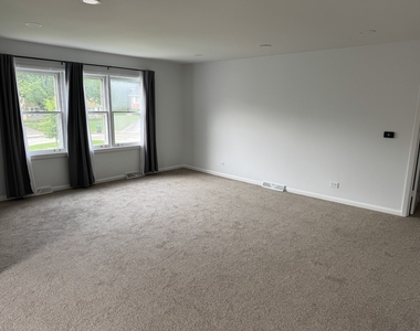 578 Ivy Court - Photo Thumbnail 4
