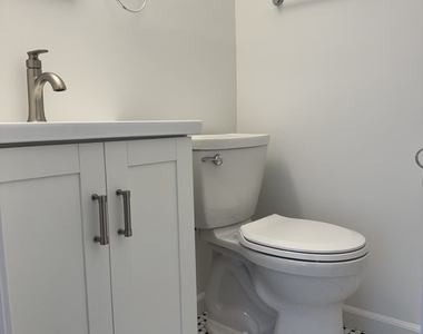 578 Ivy Court - Photo Thumbnail 11