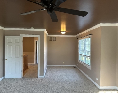 5490 Fox Path Lane - Photo Thumbnail 15