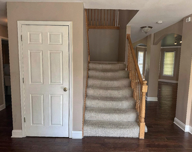 5490 Fox Path Lane - Photo Thumbnail 30