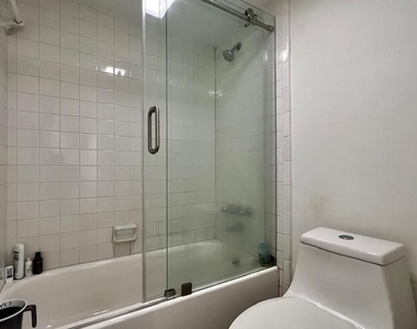 698 Serramonte Drive - Photo Thumbnail 15