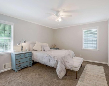 3211 Flamingo Drive - Photo Thumbnail 12