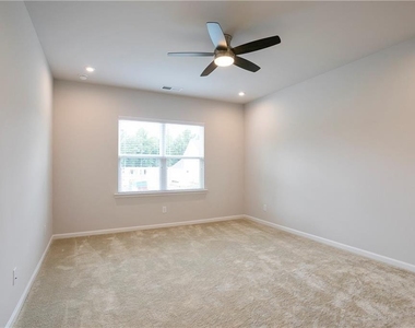 5729 Wheeler Ridge Road - Photo Thumbnail 8