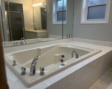 449 W 37th Street - Photo Thumbnail 22