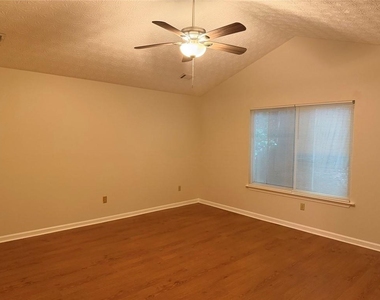 1819 Crescent Hill Drive Nw - Photo Thumbnail 16