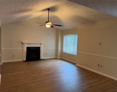 1819 Crescent Hill Drive Nw - Photo Thumbnail 11