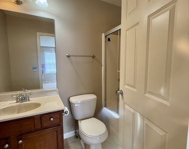 1112 Ekstam Drive - Photo Thumbnail 15