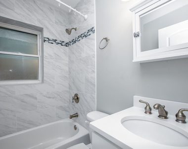 2648 W Lunt Avenue - Photo Thumbnail 16