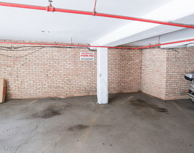 516 W Melrose Street - Photo Thumbnail 7