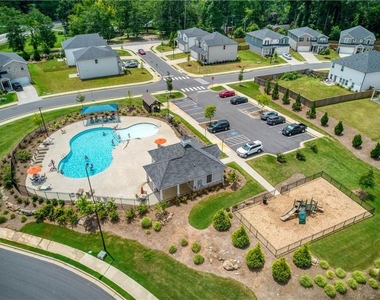 607 Runnel Drive - Photo Thumbnail 1
