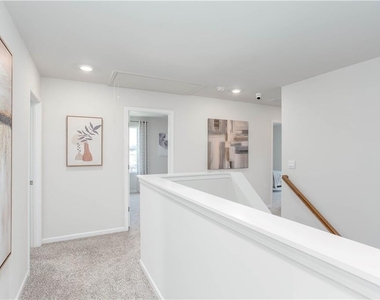 607 Runnel Drive - Photo Thumbnail 24