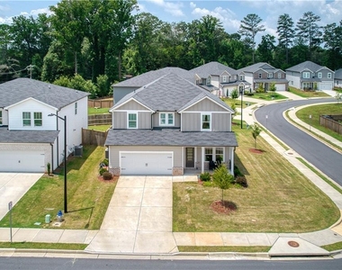 607 Runnel Drive - Photo Thumbnail 2