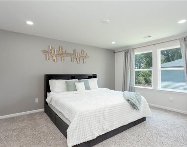 607 Runnel Drive - Photo Thumbnail 13