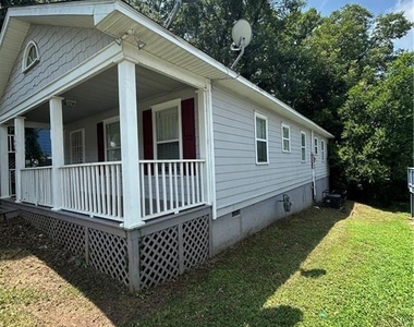 1173 Moton Avenue - Photo Thumbnail 16