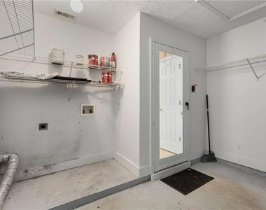 13387 Aventide Lane - Photo Thumbnail 20