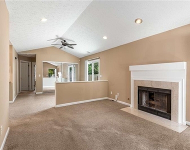 13387 Aventide Lane - Photo Thumbnail 3