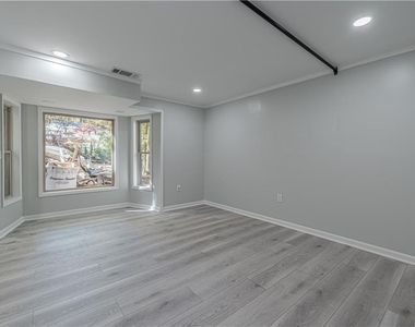435 Little Pines Court - Photo Thumbnail 9