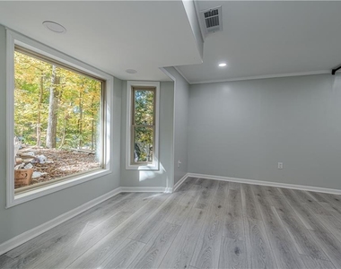 435 Little Pines Court - Photo Thumbnail 8