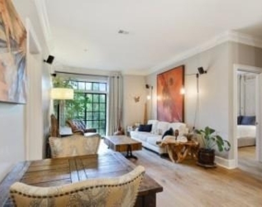 1055 Piedmont Avenue - Photo Thumbnail 4