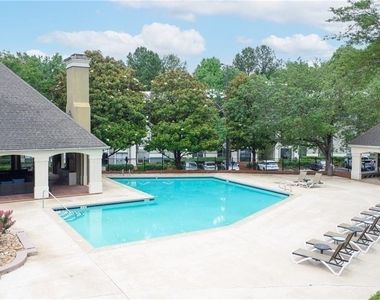 2657 Lenox Road Ne - Photo Thumbnail 21