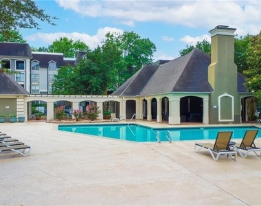 2657 Lenox Road Ne - Photo Thumbnail 19