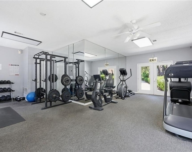 2657 Lenox Road Ne - Photo Thumbnail 22