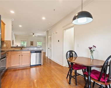 655 Mead Street Se - Photo Thumbnail 8