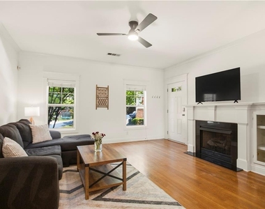 655 Mead Street Se - Photo Thumbnail 4
