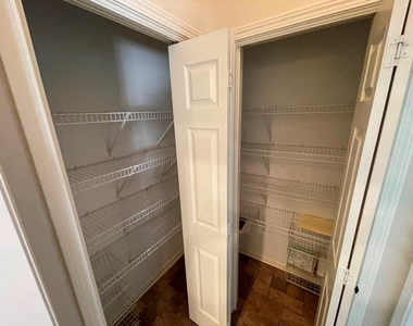 510 Stonebrook Farms Drive - Photo Thumbnail 8