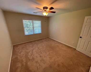 510 Stonebrook Farms Drive - Photo Thumbnail 34