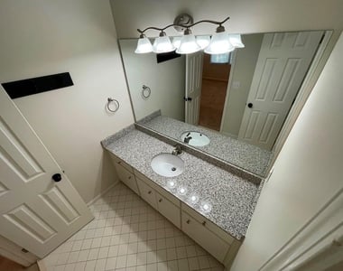 510 Stonebrook Farms Drive - Photo Thumbnail 31