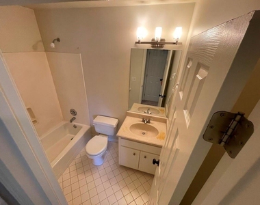510 Stonebrook Farms Drive - Photo Thumbnail 25