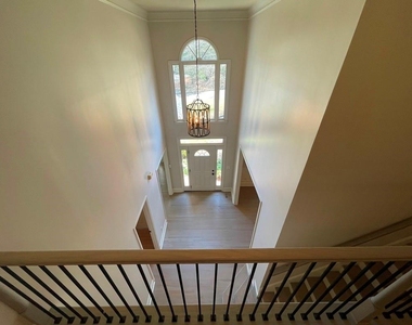 510 Stonebrook Farms Drive - Photo Thumbnail 9