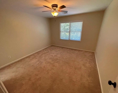 510 Stonebrook Farms Drive - Photo Thumbnail 35