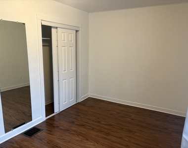 10 N Greenleaf Street - Photo Thumbnail 7