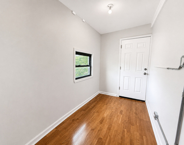 1830 N Mozart Street - Photo Thumbnail 11