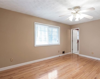 131 Arrowood Lane - Photo Thumbnail 20