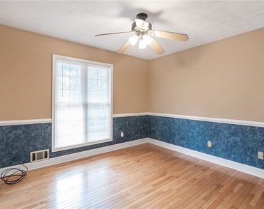 131 Arrowood Lane - Photo Thumbnail 23