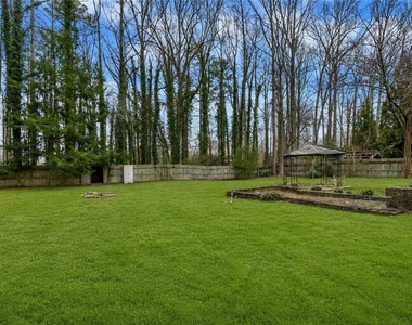 131 Arrowood Lane - Photo Thumbnail 35