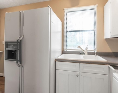 131 Arrowood Lane - Photo Thumbnail 34